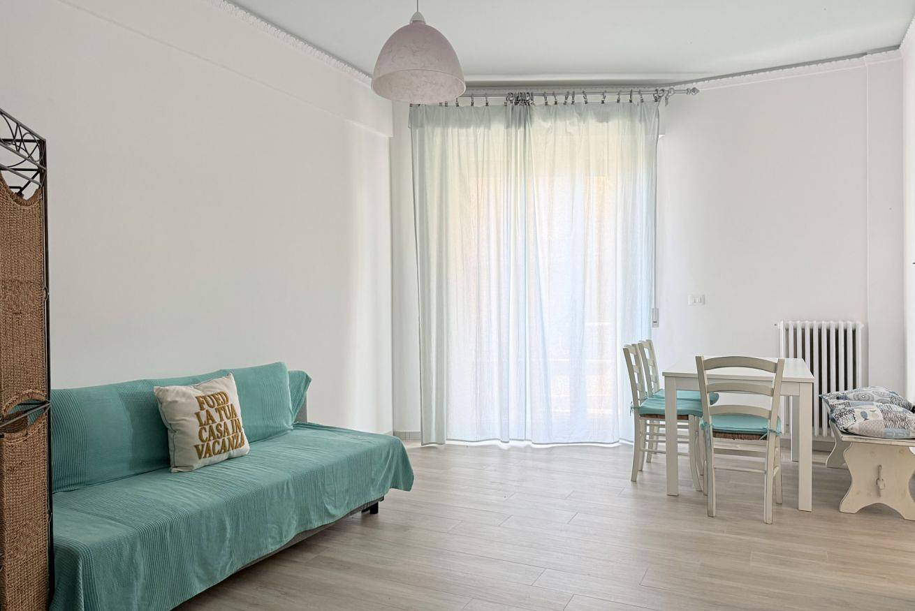 Appartement entier, P093 - Porto Recanati, new sea front apartment with a terrace in Côte Adriatique Marken