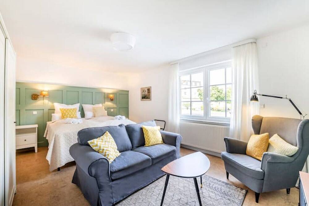 Ganze Wohnung, Komfortable Fewo zw. Bodensee und Hegau Vulkanen in Singen, Hegau