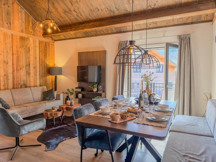 Ganze Wohnung, Luxuriöses Apartment am See mit Alpenblick in Afritz am See, Villach-Land
