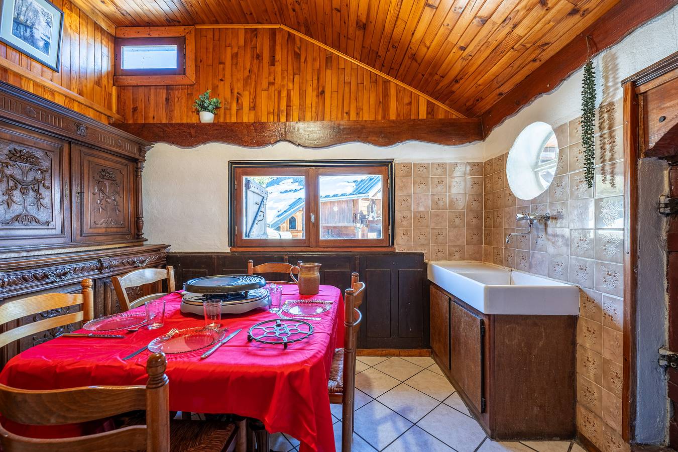 Appartement entier, Appartement 'Balcon' avec vue sur la montagne in Col du Mollard, Albiez-Montrond
