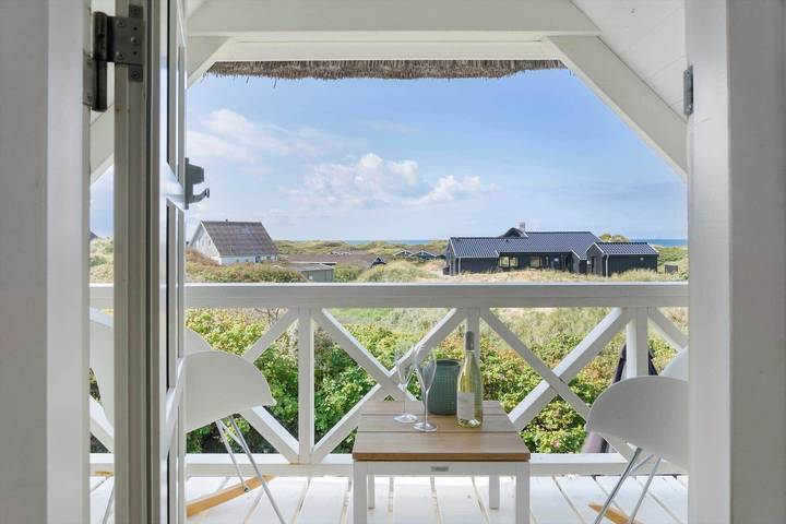 Ferienhaus mit Meerblick für 6 Personen, mit Whirlpool und Sauna sowie Balkon und Garten in Jammerbugt - 4