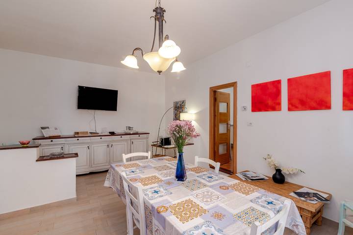Holiday Home 'De Addis Guest House' with Private Terrace and Wi-Fi in Aggius, Olbia-Tempio
