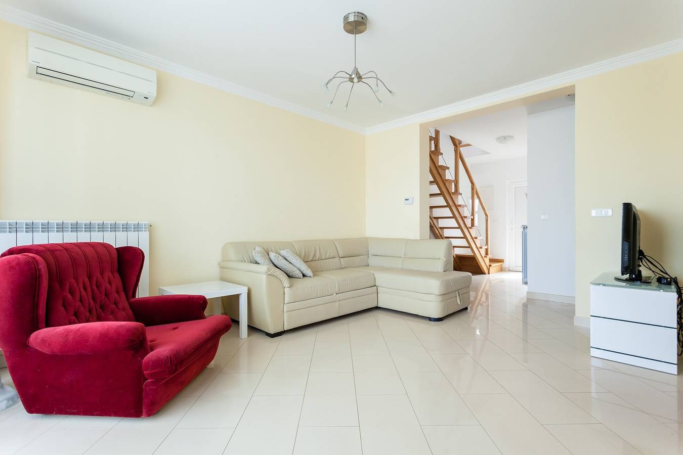 Ganze Wohnung, Extra geräumiges Vier-Sterne-Apartment für 4-6 Personen in Malinska in Vantacici, Krk