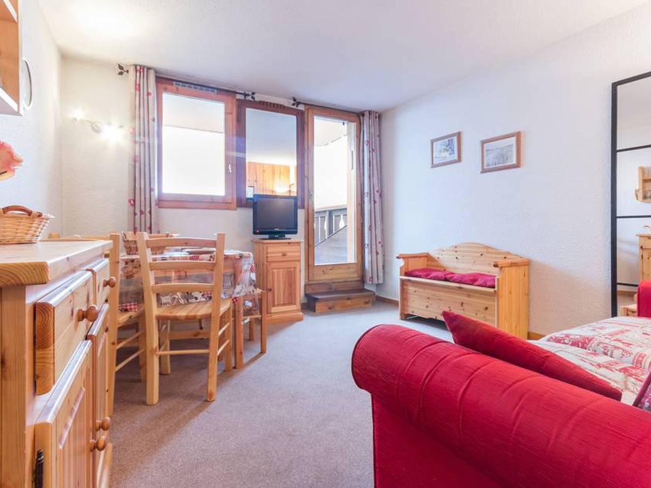 Appartement entier, Appartement fonctionnel au centre avec balcon à La Plagne in La Plagne, Bellentre