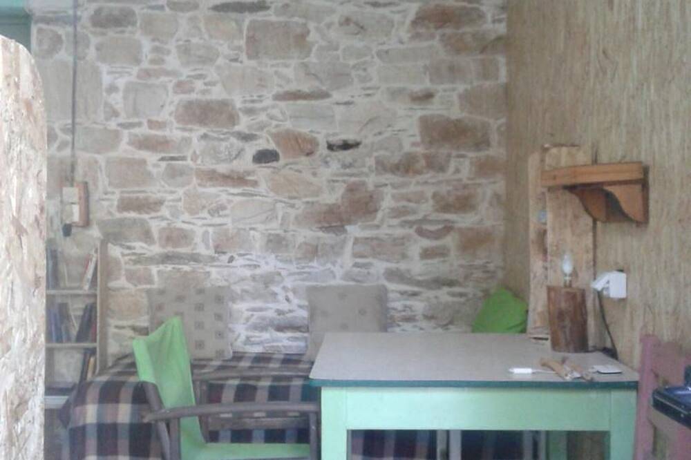 Kleines Haus am Berg in Ikaria