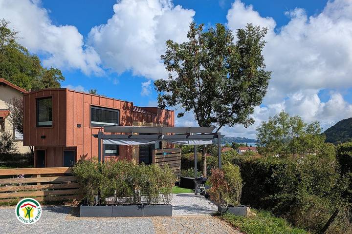 Gîte pour 3 personnes, avec terrasse dans Lac de Paladru - 2