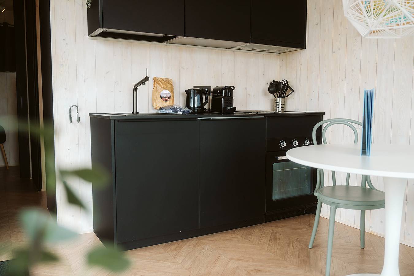 Vakantiepark De Klepperstee — Cabin Tiny Rebel in Ouddorp, Goeree-Overflakkee