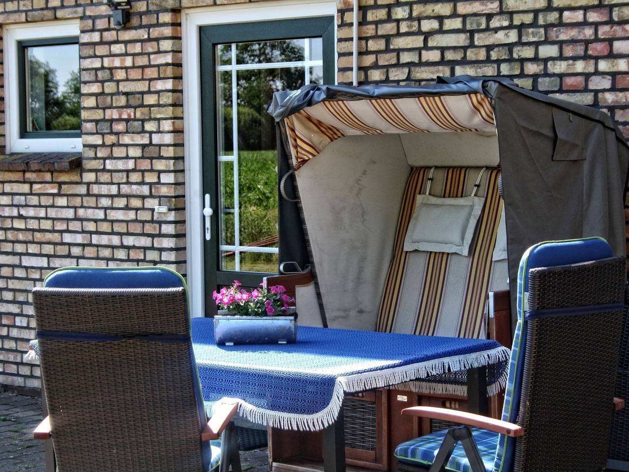 Ganze Ferienwohnung, Detjens: Fewo in ruhiger Lage mit Terrasse und Garten - Ferienwohnung Detjens in Ellingstedt, Haithabu