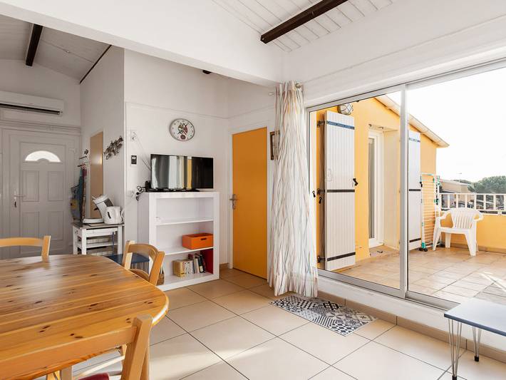 Gîte pour 4 personnes, avec terrasse dans Plage de La Roquille - 3