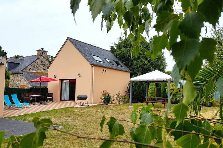 Maison de vacances pour 4 personnes, avec sauna et jardin à Planguenoual