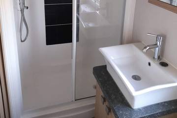 Log Cabin for 4 People in Falkirk, Scotland, Photo 4