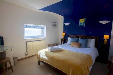 Glamping for 4 People in Brighton, Sussex, Photo 3