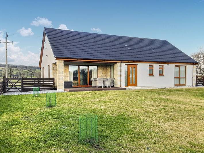 Glamping for 6 people, with garden the Highlands