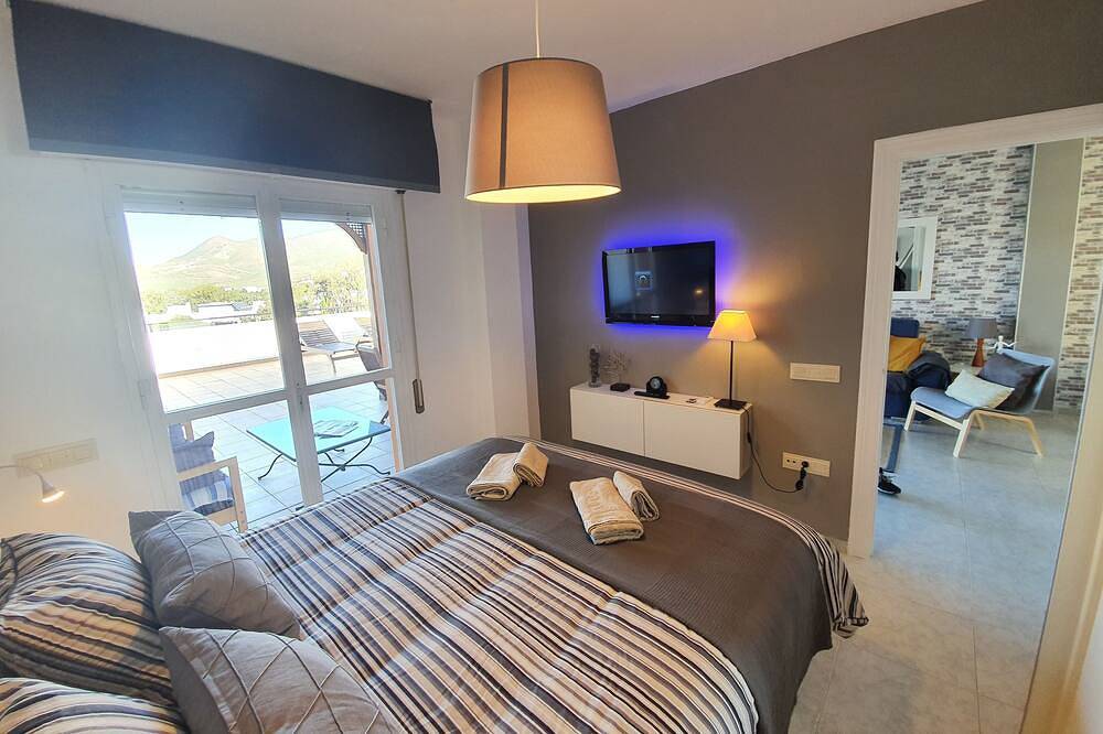 Entire apartment, Very Central Penthouse With Large Terrace in San José (Almeria), Níjar