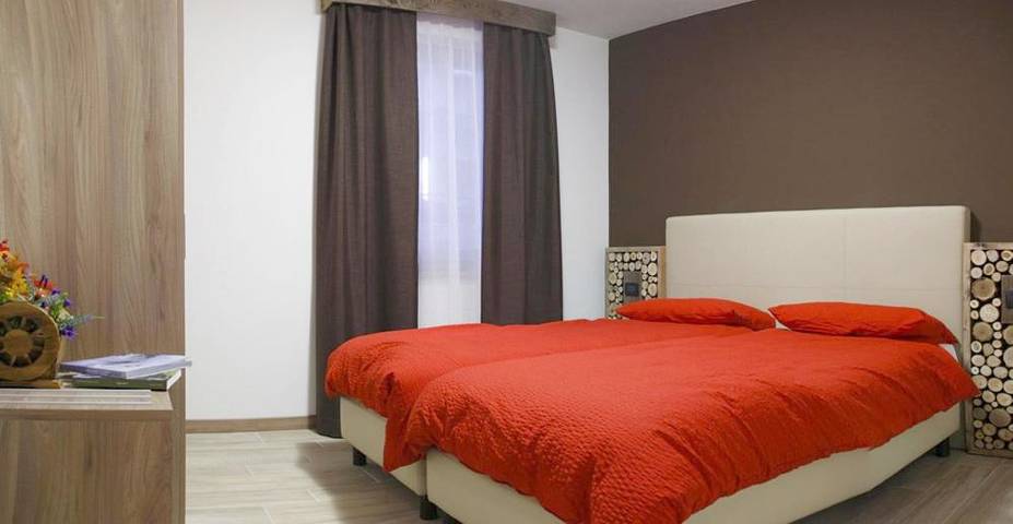 Location de vacances pour 4 personnes, avec terrasse et jardin, animaux acceptés dans Passo Del Tonale - 2