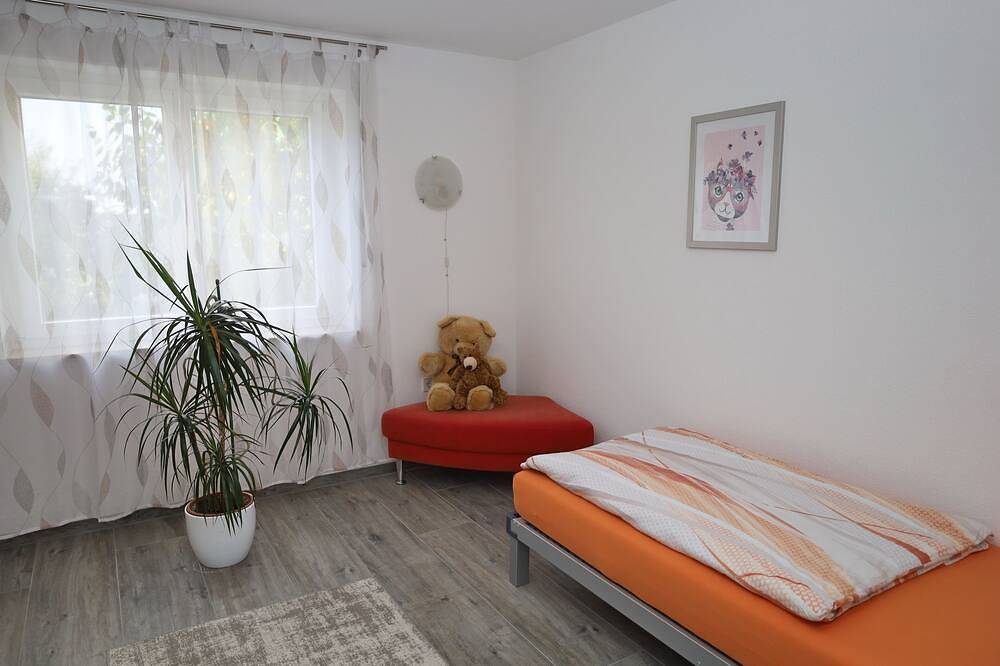 Ganze Wohnung, Ferienwohnung/App. für 6 Gäste mit 110m² in Reichenau (185023) in Reichenau, Untersee