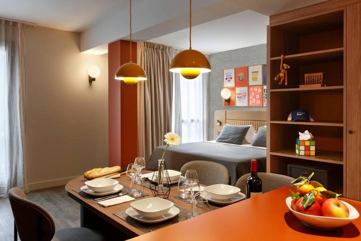Appart’hôtel pour 10 personnes, avec piscine ainsi que sauna et bassin pour enfant