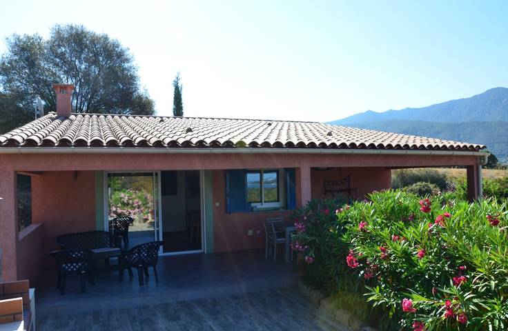 Cottage pour 4 personnes, avec jardin et terrasse à Sant'Andréa-d'Orcino