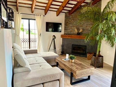 Gîte pour 4 personnes, avec vue et terrasse, animaux acceptés à Bétera