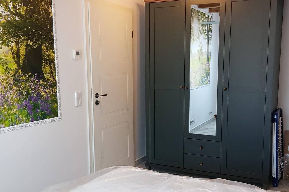 Ganze Wohnung, Ferienwohnung für 4 Gäste mit Balkon, Parkplatz und Nähe Leipziger Neuseenland in Pegau, Burgenlandkreis