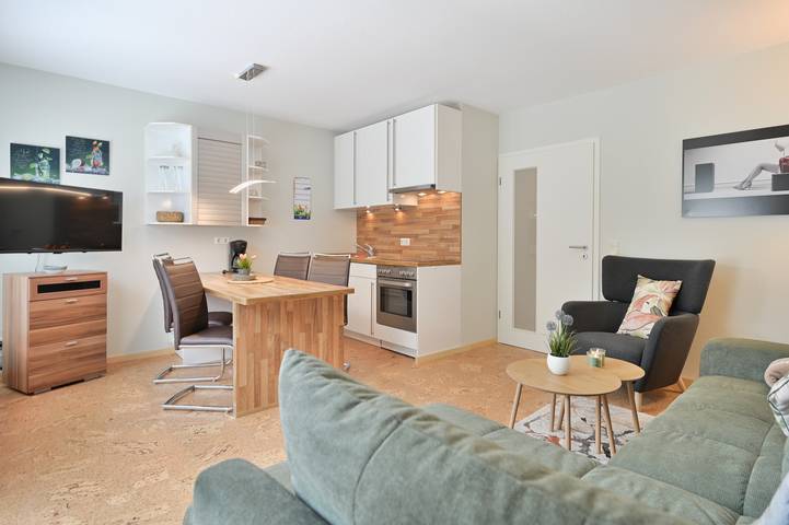 Ferienwohnung für 4 Personen, mit Balkon und Seeblick - 1