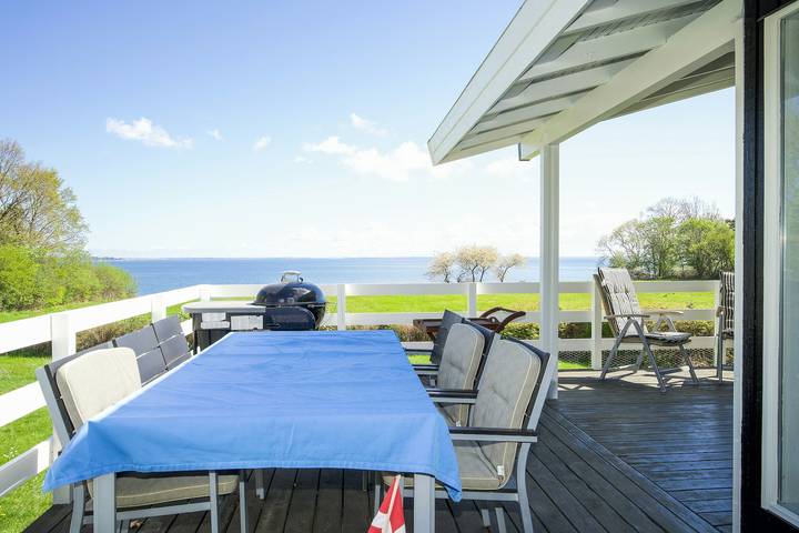 Ferienhaus für 8 Personen, mit Terrasse auf Seeland