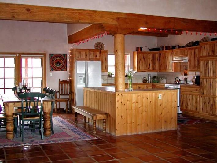 Vacation rental for 6 people, with hot tub and terrace in Taos