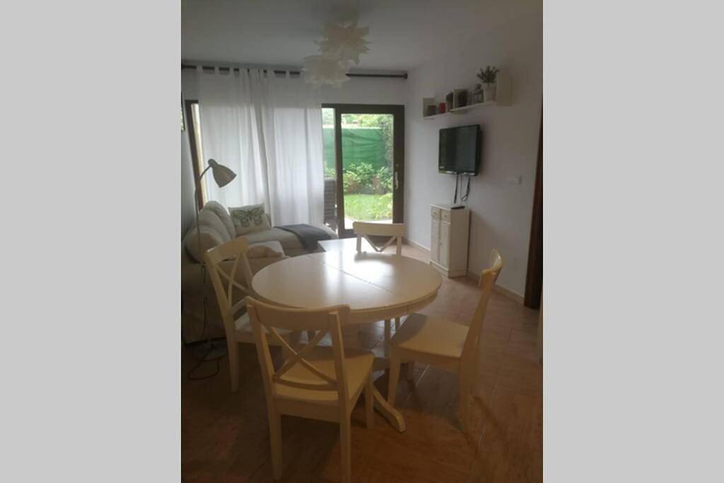 Apartamento entero, Apartamento en el Paseo de Manuel Noriega, Nº 9, con jardín privado, Wifi, en Comillas in Comillas, Costa de Cantabria