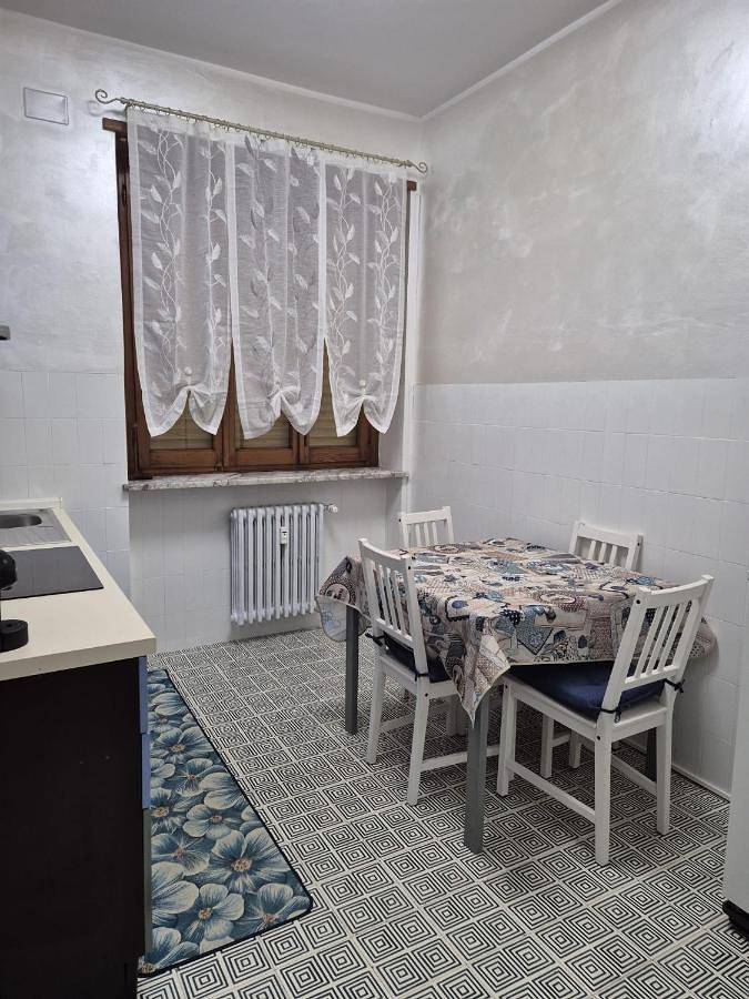 Chambre d’hôte pour 2 personnes, avec balcon dans Asti - 4