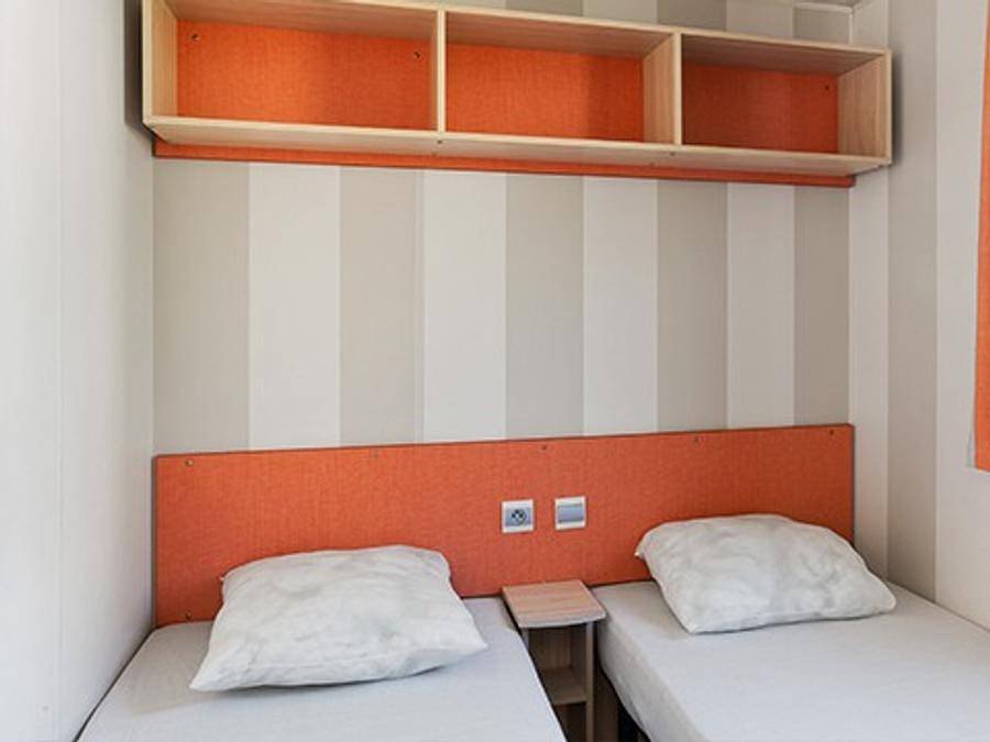 Camping Via Romana  - Mobilhome 6 personnes - Classic | 3 Ch. | 6 Pers. | Terrasse surélevée in Prunelli-di-Fiumorbo, Parc naturel régional de Corse