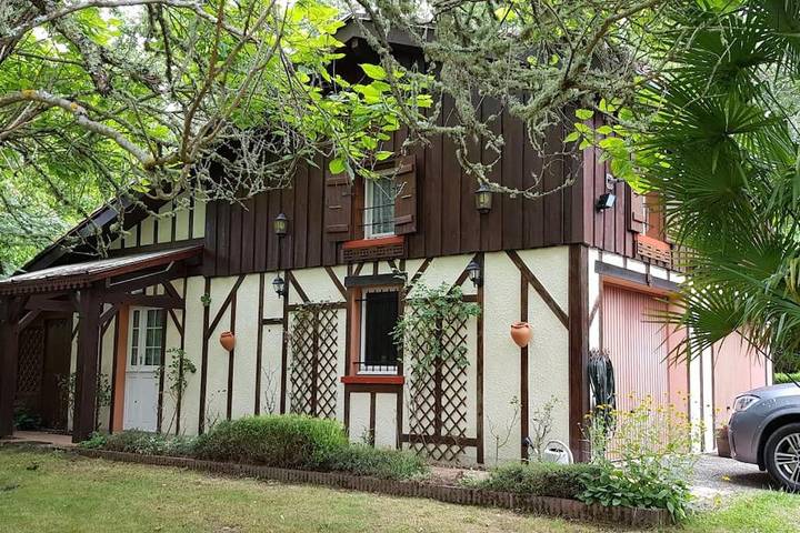 Location de vacances pour 4 personnes, avec jardin, adapté aux familles à Labastide-d'Armagnac