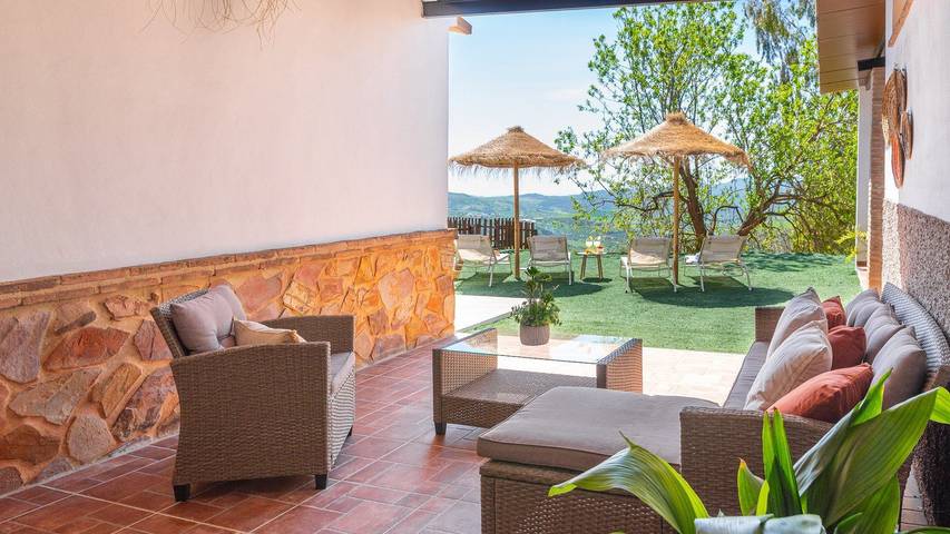 Chalet para 4 personas, con piscina y balcón/terraza, Se admiten mascotas en Antequera - 4
