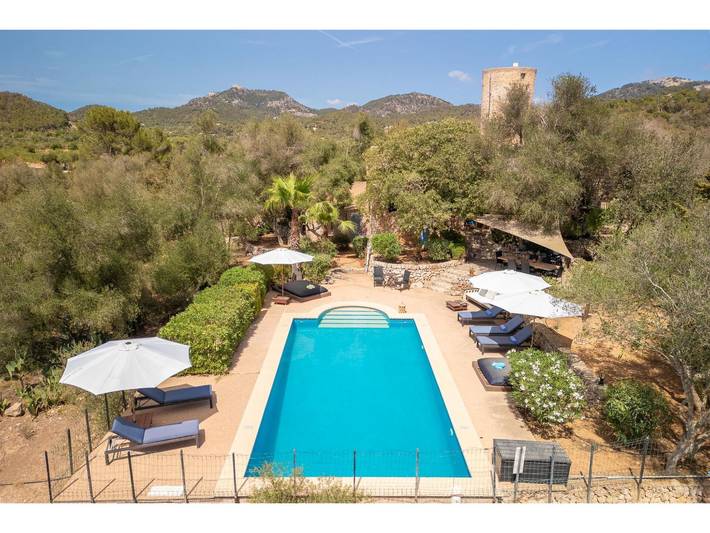 Ferienhaus für 9 Personen, mit Garten