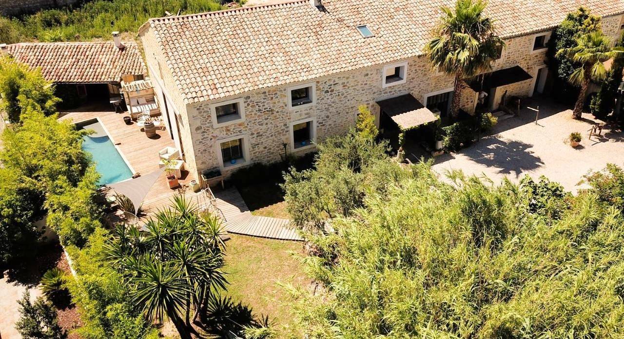 Double Room with Private Bathroom with hammock in Saint-Laurent-d'Aigouze, Côte d'Améthyste