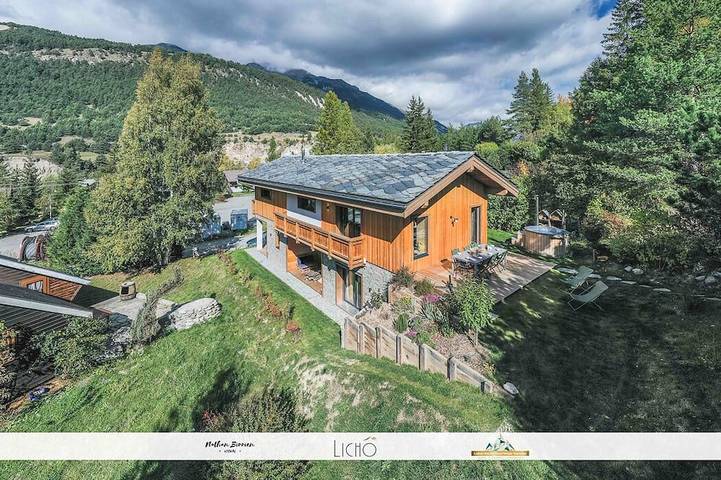 Chalet voor 12 personen, with balkon and sauna as well as whirlpool in Val-Cenis