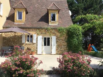 Gîte pour 7 personnes, avec vue et jardin à Saint-Cybranet
