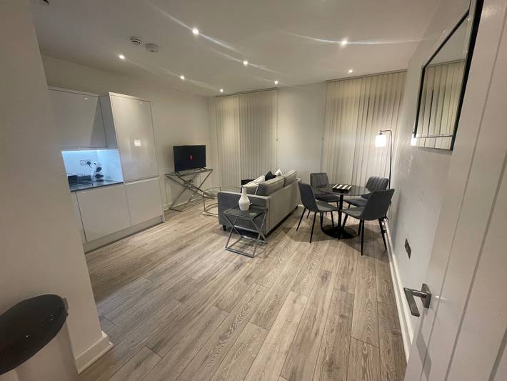 Entire holiday apartment, Business Suite Lux 2 Bed Apartment in St Albans in Hertfordshire