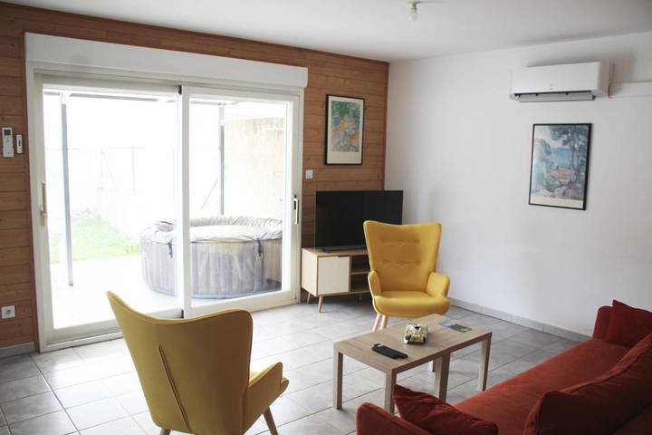 Location de vacances pour 6 personnes, avec vue et jardin, animaux acceptés à Les Mées - 3