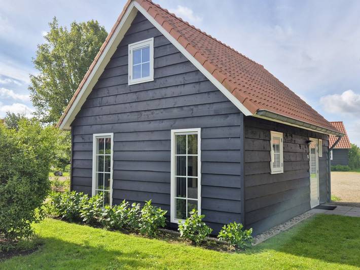 Vakantiehuis voor 5 personen, with uitzicht and terras as well as tuin in Wemeldinge