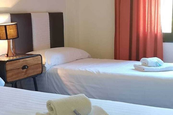 Appartamento intero, Spacious flat, very quiet and with gardens in Albayt Costa Galera Country Club, Estepona