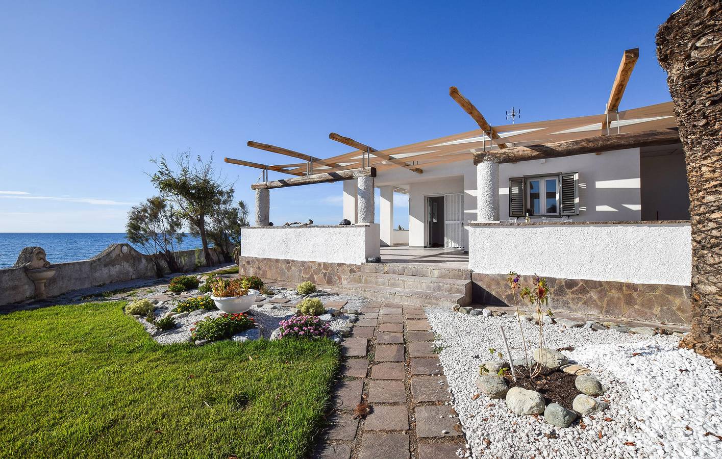 Appartement vue mer avec parking, WiFi, AC, 100m de la plage in Côte Tyrrhénienne Calabre