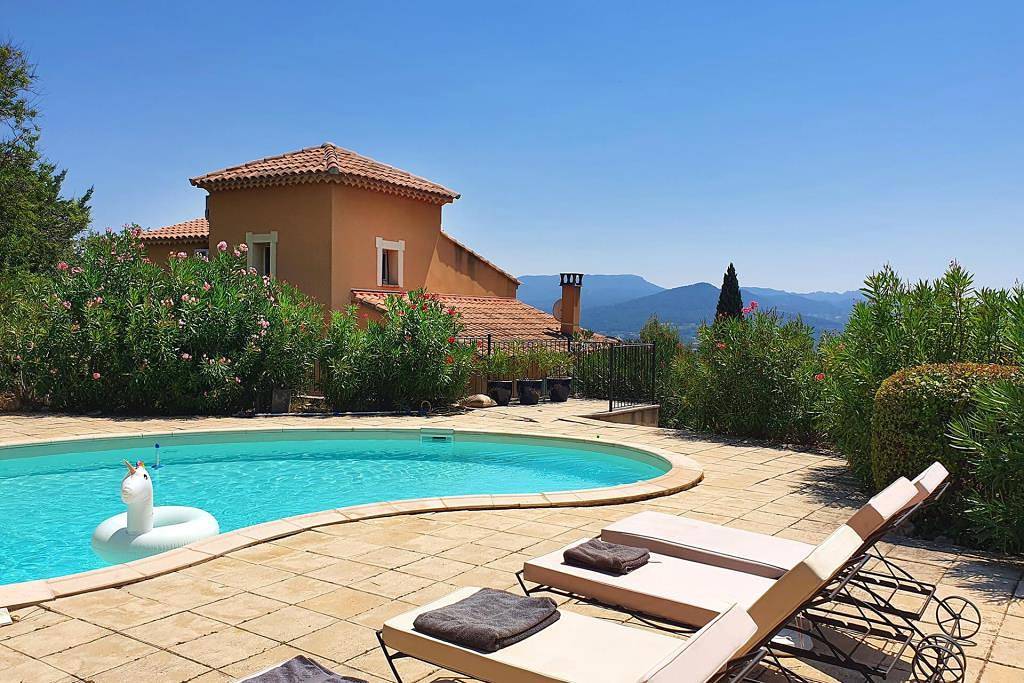 Ferienhaus mit Pool und Blick bei Vaison-la-Romaine in Villedieu, Vaucluse