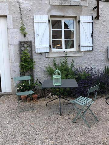 Location de vacances pour 10 personnes, avec vue et jardin à Séris - 2