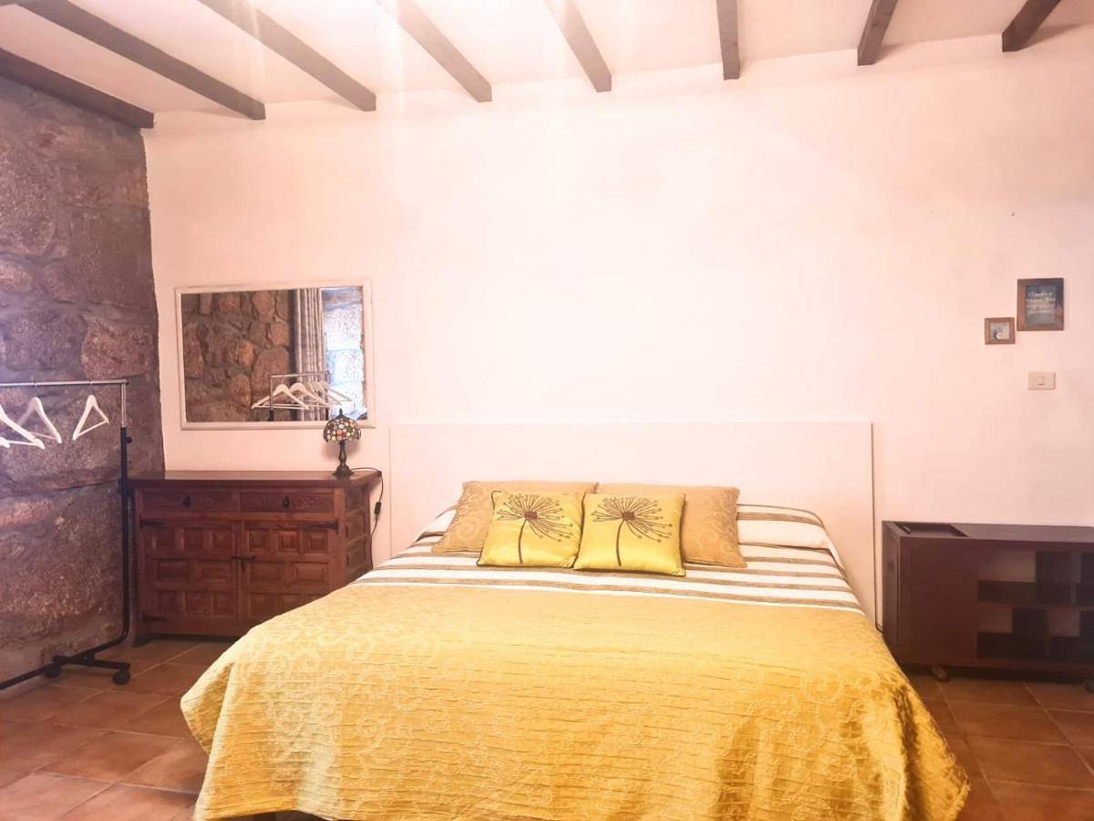 Two-Bedroom House in Barbadás, Ourense und Umgebung