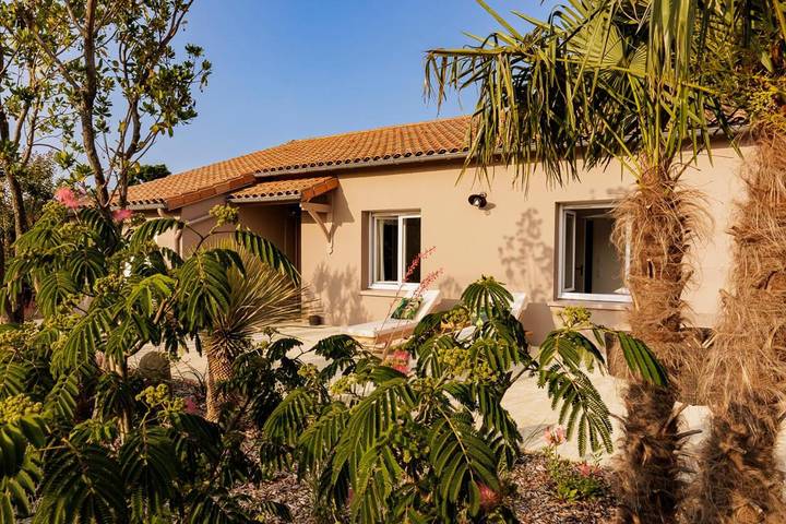 Location de vacances pour 5 personnes, avec jardin à Doué-la-Fontaine - 2