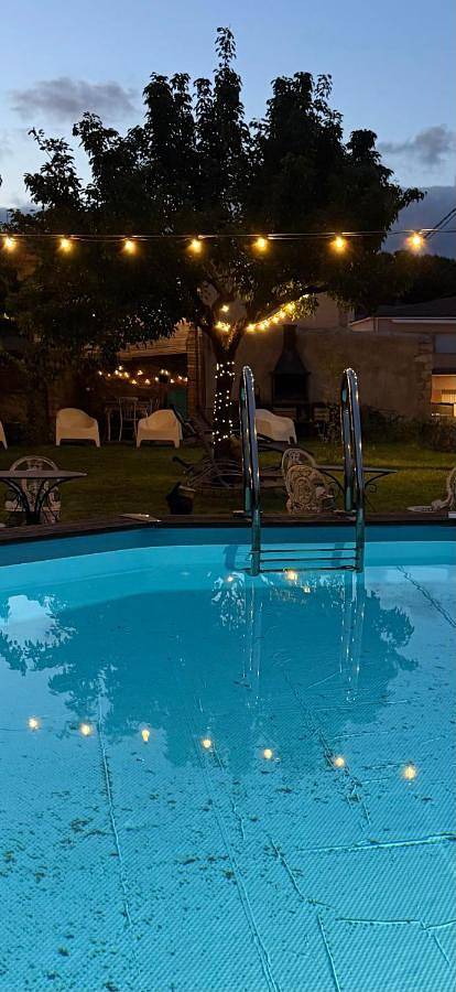 Casa de vacaciones para 11 personas, con Balcón y Terraza además de Jardín y Piscina en Conca de Barberà - 2