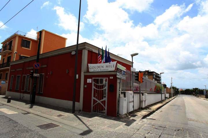 Location de vacances pour 3 personnes, avec vue et jardin à Ercolano - 3