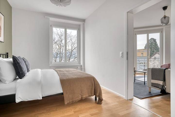 Ganze Wohnung, Modern Horgen 2.5 Room w/ Storage & W/D, 3 min to Market, by Blueground in Käpfnach, Horgen