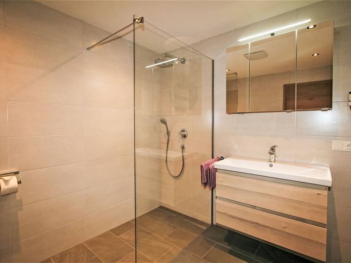 Ferienwohnung für 8 Personen, mit Terrasse und Garten in Aschau im Zillertal - 4