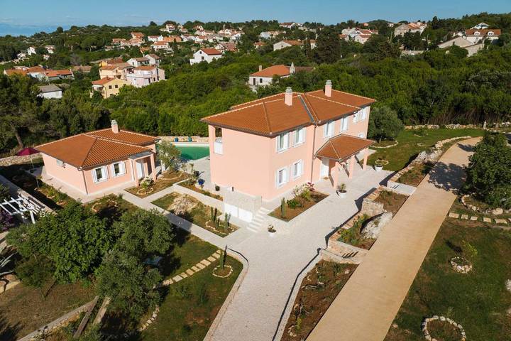 Villa für 12 Personen, mit Pool auf Lošinj